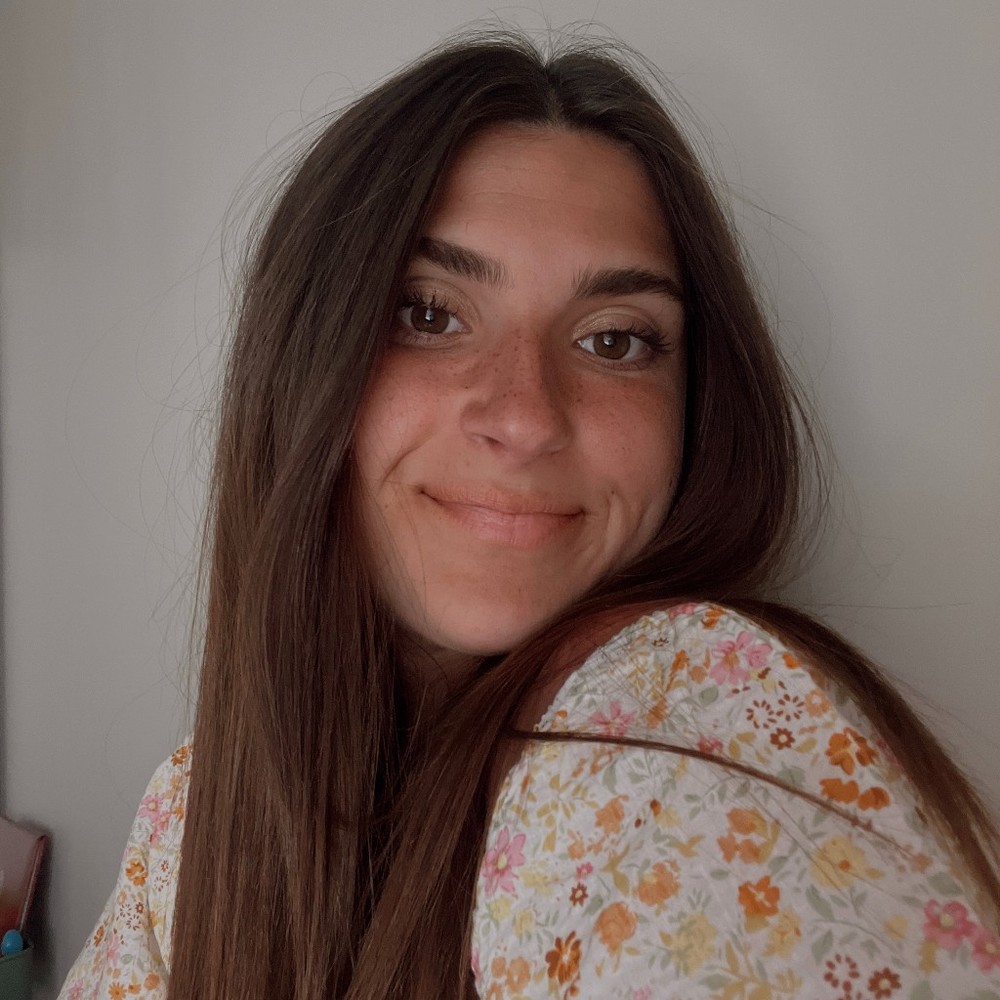 Meet your Posher, Holly